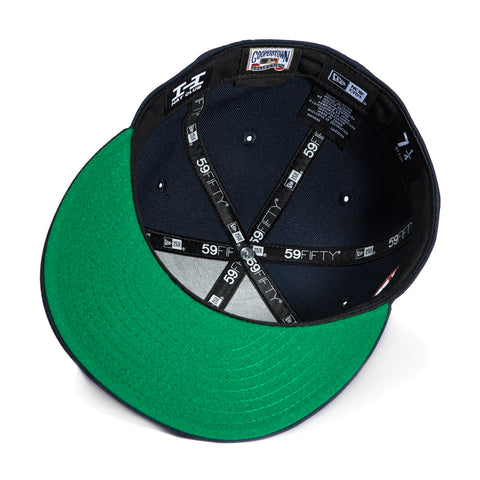New Era 59Fifty New York Yankees Logo Patch Old English Hat - Navy